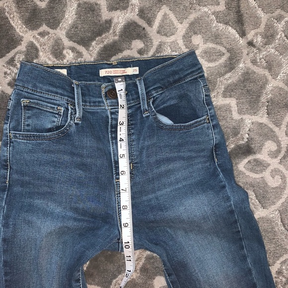 LEVI’S - Picture 8 of 9